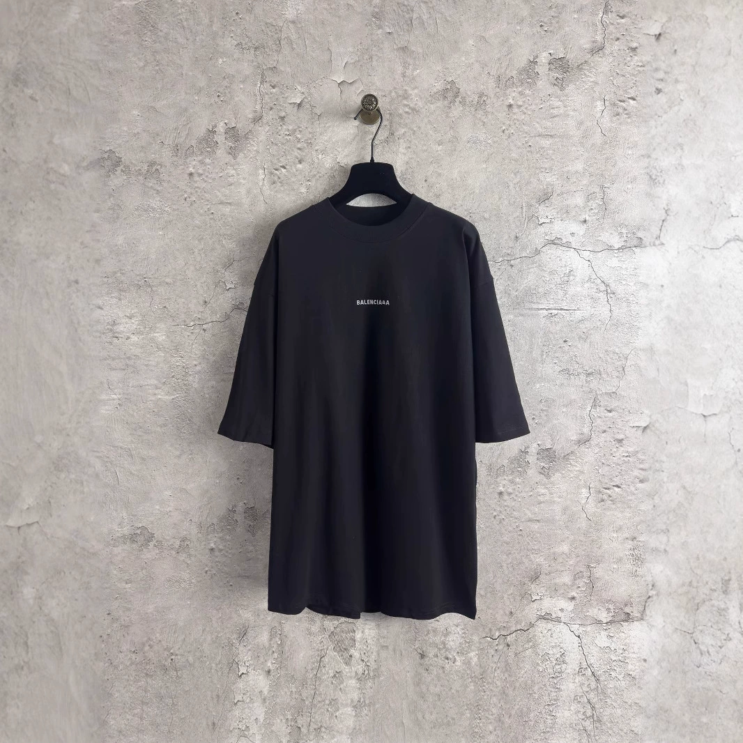 Правильная версия высококачественной новой классической свободной футболки с короткими рукавами и светоотражающим логотипом B Family 25SS для мужчин и женщин 2