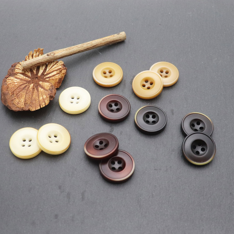 Thin-Edged Imitation Fire-Scorched Suit Sweater Cardigan with Imitation Fruit Buttons, Autumn and Winter Coffee-Colored Wool Coat Accessories