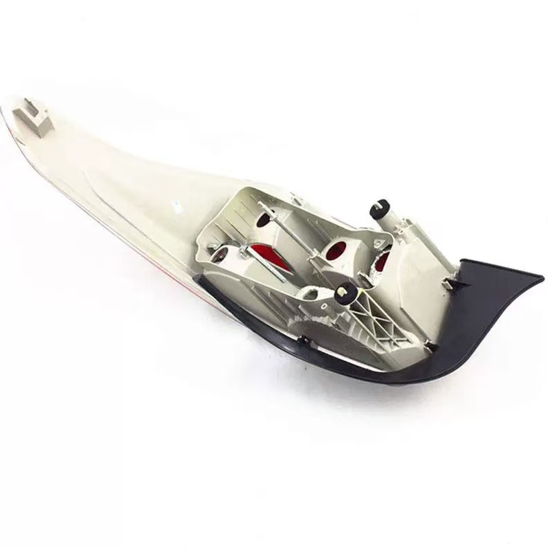 Suitable for Citroen Elysee 14-16 Rear Tail Light Assembly Tail Light Cover 9801848280 9801848380
