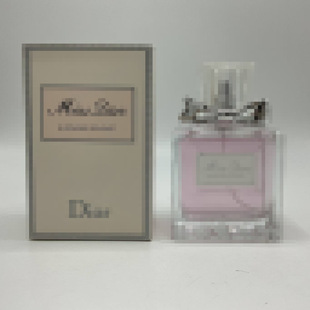 ���b��ˮ��������Ȼ�t���yӰ��ľ��ľ�����Ұ�z������100ml