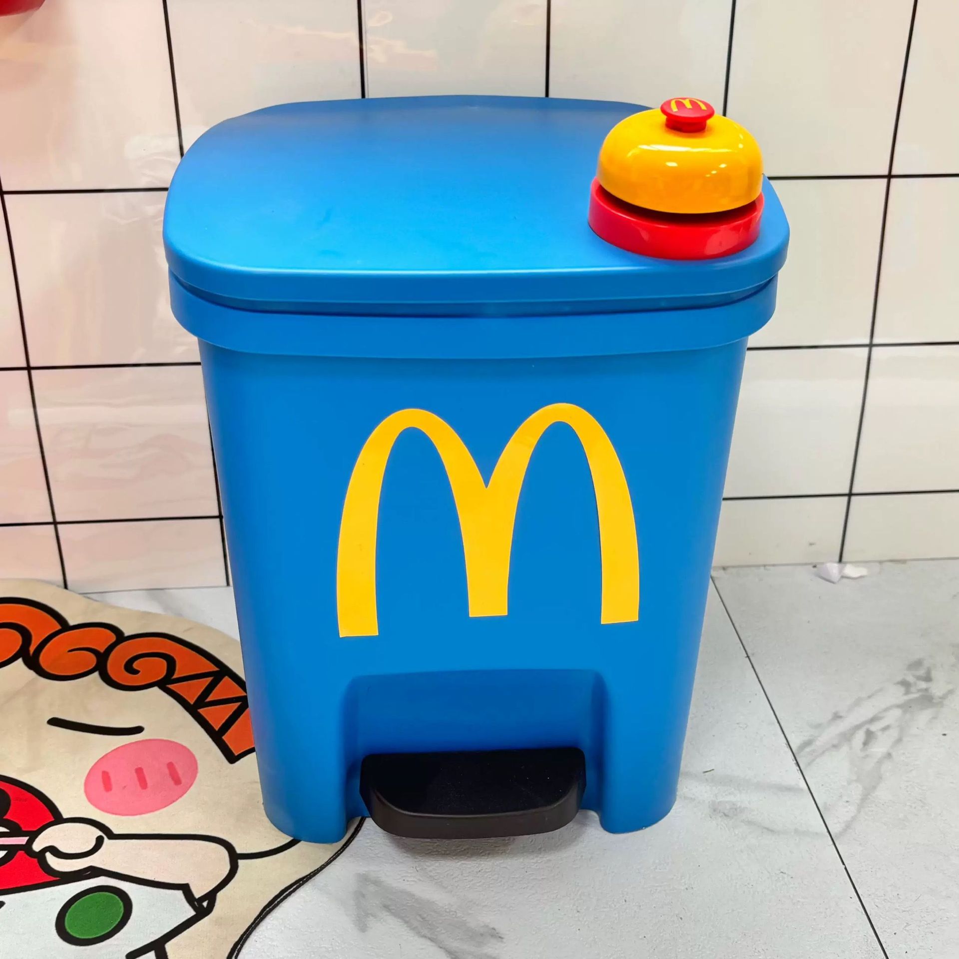 Tongji Mai Mai encantador pedale de basura sala de estar con cubierta doméstica de alto valor facial inodoro de gran capacidad de cocina de color contrastante