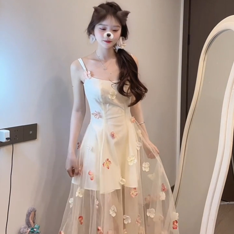 フレンチロマンチックなリゾートスタイルの立体フラワーサスペンダードレスレディースサマーニッチ美しいチュールロングスカート花柄スカートトレンディ|undefined