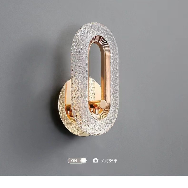 Luz de la habitación lujosa cabecera de la cama de la televisión luminaria creativa minimalista lámpara de cabecera de la sala de estar fondo pared de escalera roja