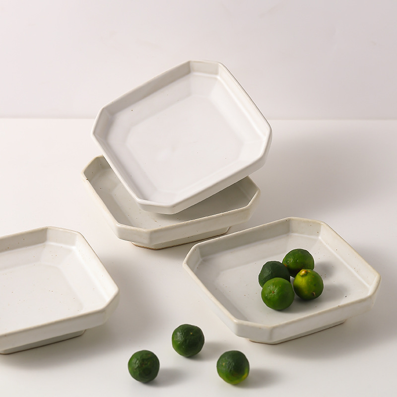 Yi longxuan Nordic ceramic dish Japanese-style seasoning dish vinegar dish sauce dish flavor dish dipping sauce dinner dish tableware Yi longxuan Nordic ceramic dish Japanese-style seasoning dish vinegar dish sauce dish flavor dish dipping sauce dinner dish tableware