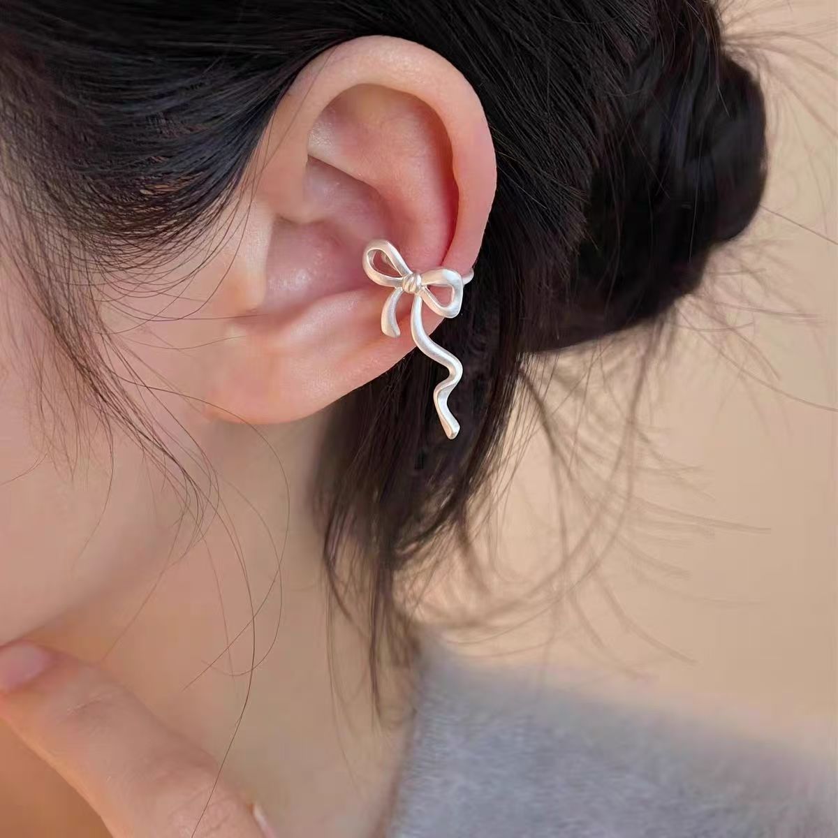 Ballet Ribbon "diseño original ballet estilo bowknot clip de hueso de la oreja clip de hueso de la oreja de temperamento sin orejas perforadas para mujer clip de hueso de la oreja