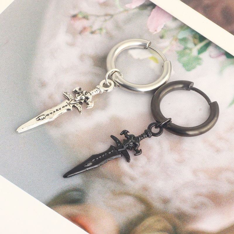 Black Series Punk Titanium Steel Ear Clip Ear Studs Fashion Korean Style Alien Earrings for Men Women detail image 13