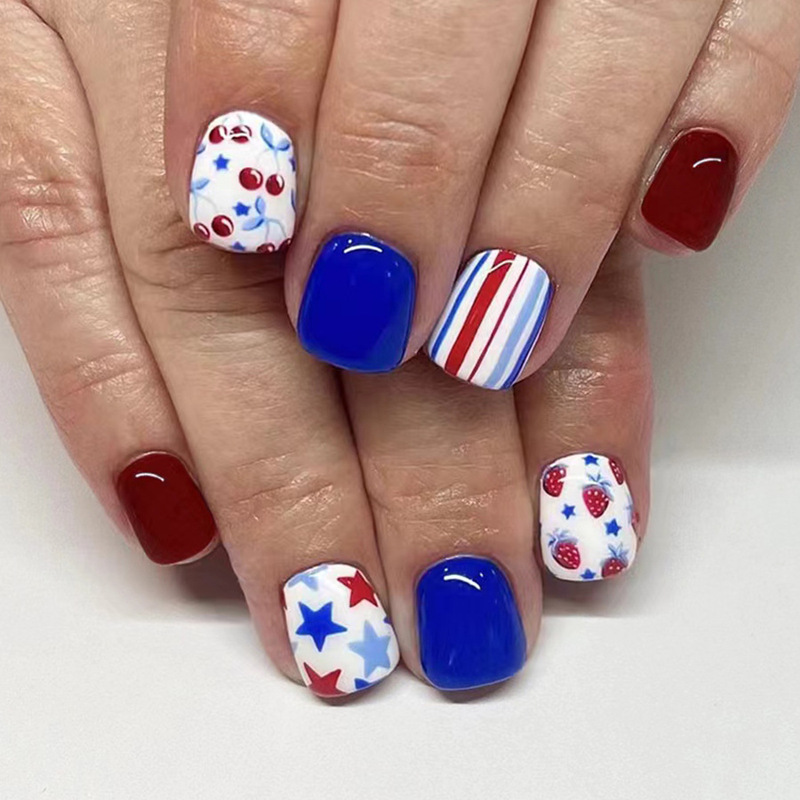 Short bright face red and blue color strawberry cherry independence day wear nail art American five-pointed star foreign trade nail art 24 pieces