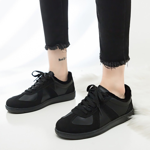 New winter couple's moral training shoes, women's all-match flat casual sneakers, plus velvet warm cotton shoes, white shoes F8821