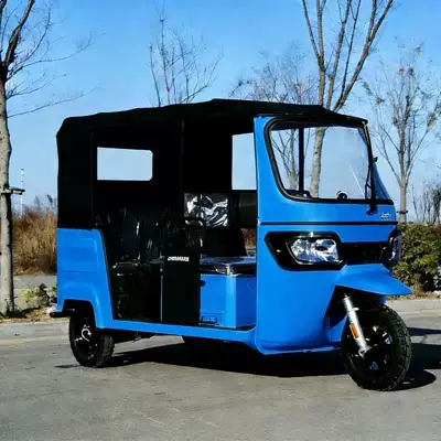 passenger three-wheeler for cross-border sightseeing – Sərnişin üçtəkərli motosikllar