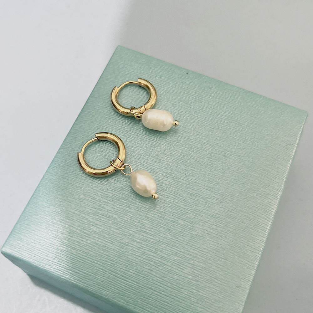 Round Pattern Fashion Round Stainless Steel Pearl Plating Drop Earrings 1 Pair