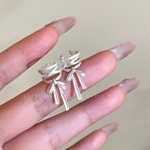 Pure White Ballet~Butterfly Bow Ribbon Ear Clips for Women, Light Luxury High-End Style, No Hole Ear Clips, 2024 New Ear Accessories