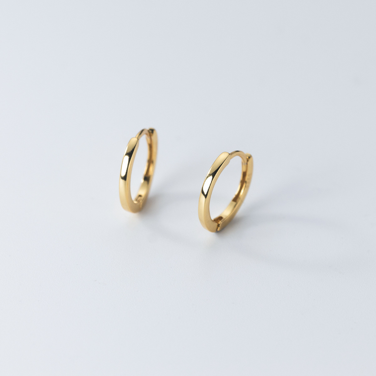 Eloch s925 plata brillante perfiles de orejas para mujeres estilo coreano simple pequeño fresco geometría armazones de orejas redondas M01427