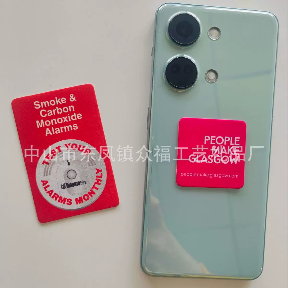 厂家供应批发款黏贴式手机擦清洁贴 N次贴擦硅胶擦批发手机贴定制