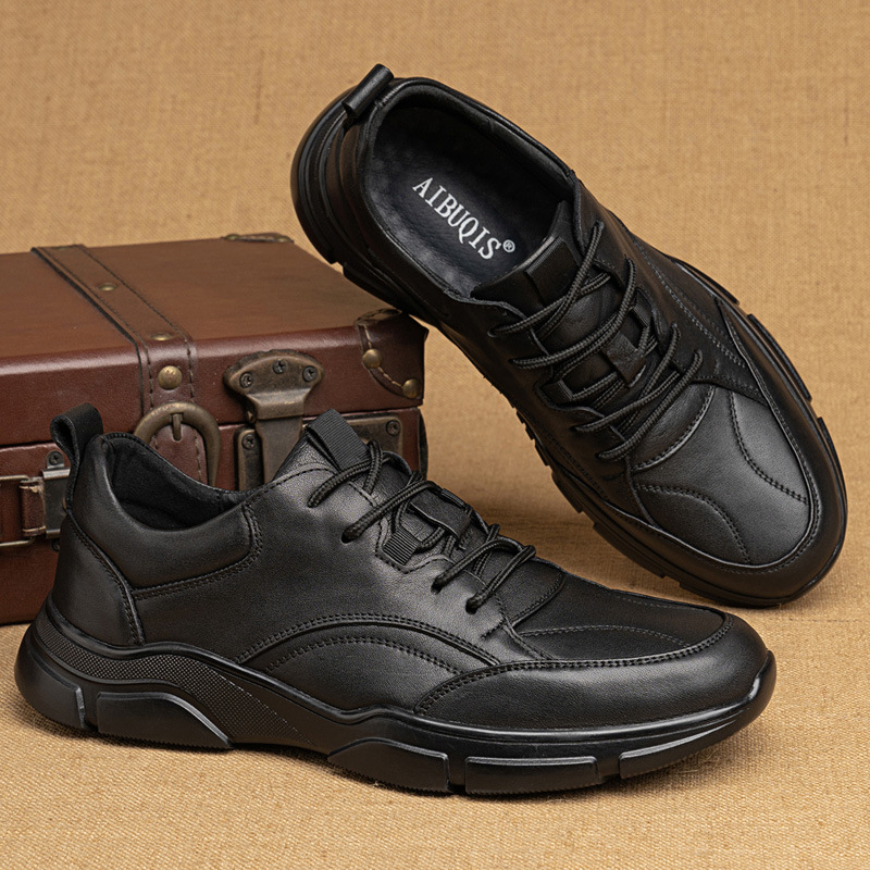 New Black Casual Sports Shoes, Korean Style Fashion Four-Strap Board Shoes, Low-Top Thick Sole Protective Work Shoes for Men