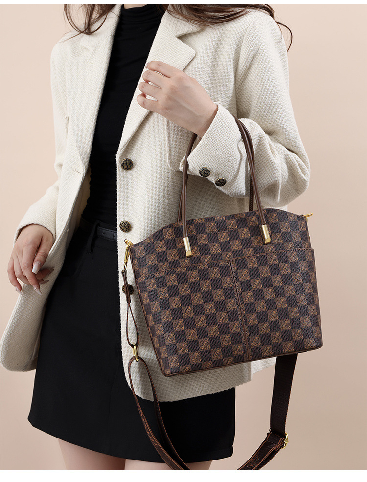 Single-shoulder bags, foreign trade women's bags, this year's popular small bags, women's bucket bags, fashionable and niche hand-held versatile crossbody bags undefined