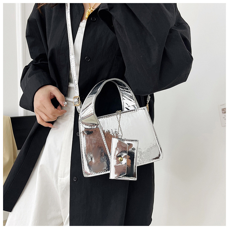 384g Weight Zipper Closure Type Single Shoulder Strap, Top Handle Strap Type Crossbody Bag Bags Type Daily Occasion Pu Leather Material Solid Color Pattern All Seasons Season Women's Gender Classic Style Style Square Shape Small Size Women's Small Pu Leather Solid Color Classic Style Square Zipper Crossbody Bag 6