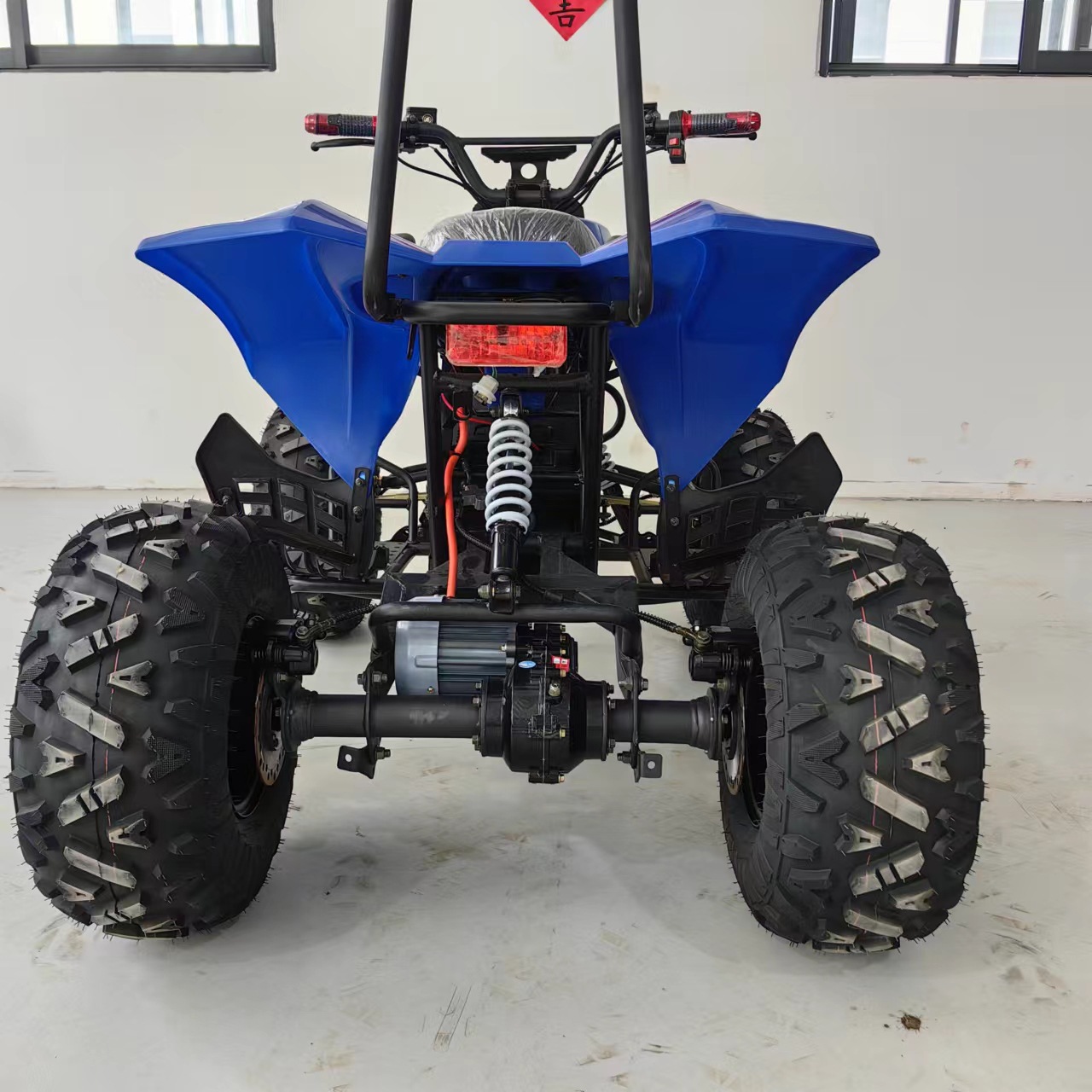 Nuevas cuatro ruedas motocicleta de montaña ATV eje eléctrico de transmisión Bull Xiaobasao tubo de acero coche de playa gasolina