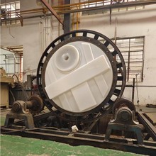 广州附近有1200L水桶厂家大型PE立式塑胶储水塔滚塑容器生产