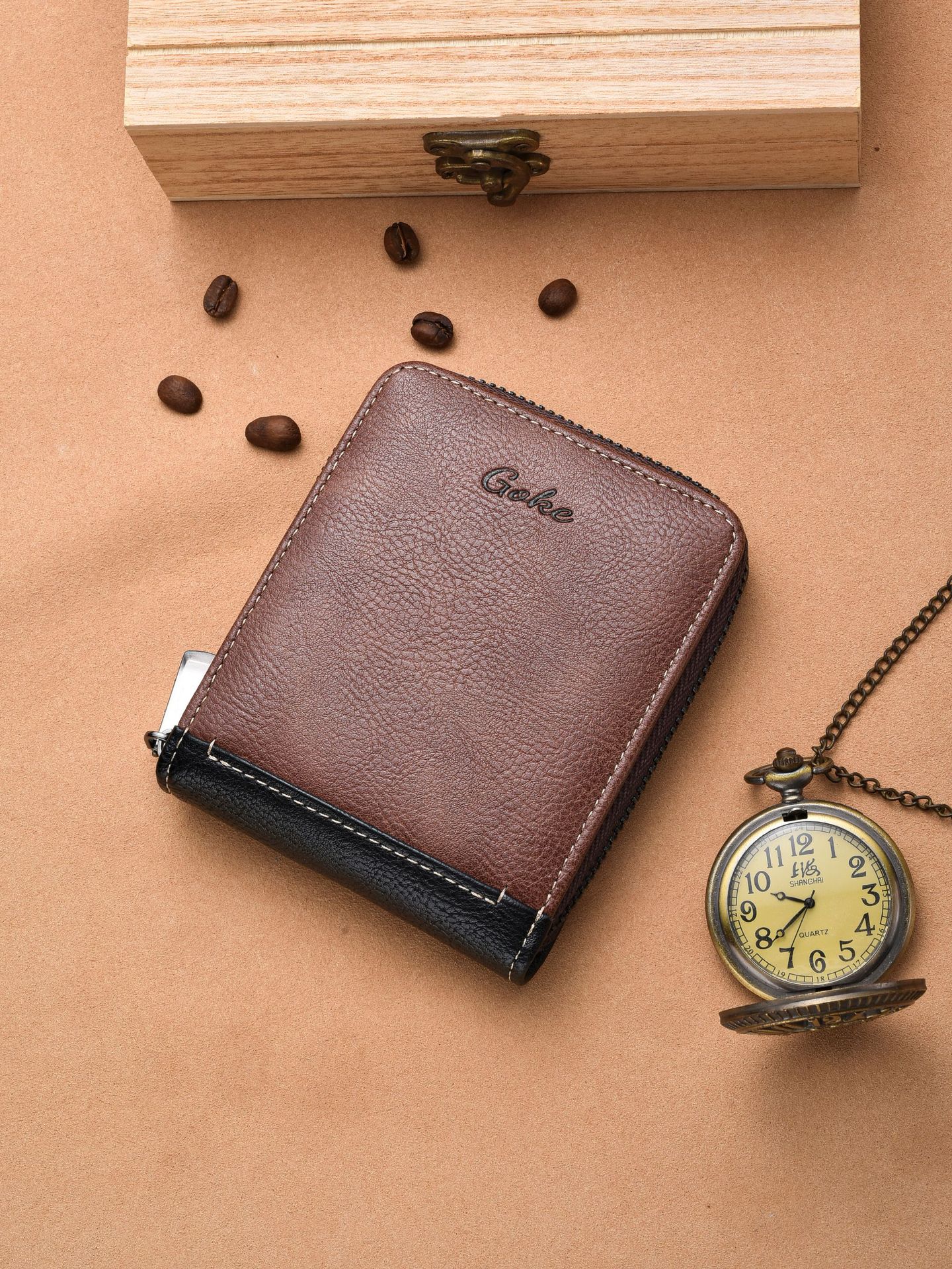 Short retro wallet