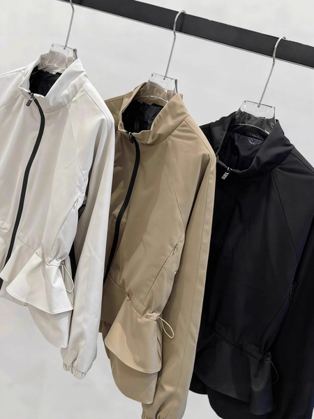 Autumn down jacket for leisure with zipper