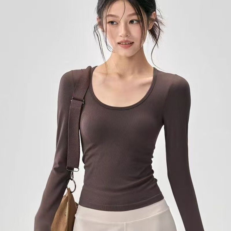 2025 New Style Nude Yoga Wear with Chest Pad, Women's Long-Sleeved Shirt, Slimming Fitness Top, Yoga Wear, Pilates Training