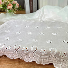 现货蕾丝镂空绣花面料 棉布打孔服装裙摆diy水溶花边刺绣E18