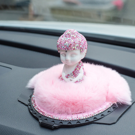 Juego de adornos de perfume de coche de Buda de piel de conejo Rex Perfume de coche con incrustaciones de diamantes Estatua de Buda Suministros de coche Estera antideslizante