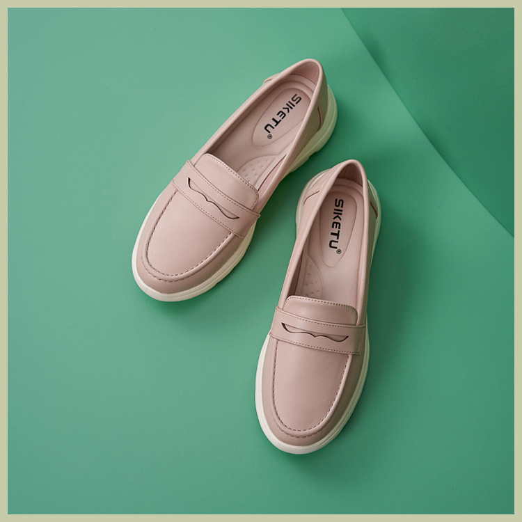 B888-12025 Spring Winter New Large Size Casual Fashion Non-Slip Soft Sole Mom Shoes For Women_voghion.com