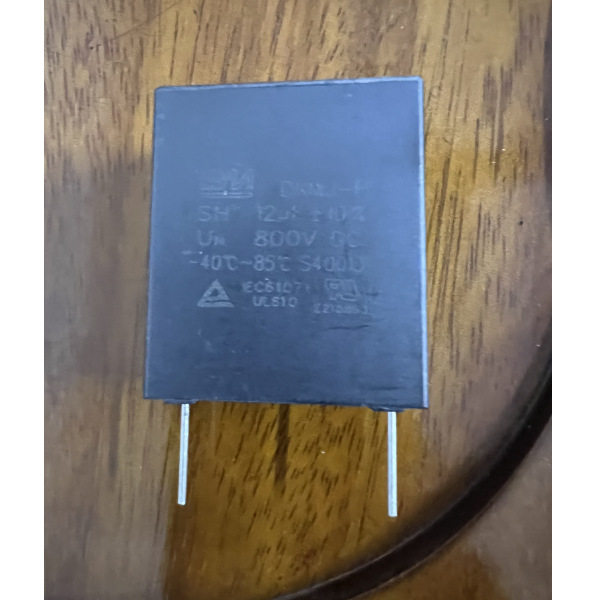 安规电容 126  12uf 800V 脚距27.5mm
