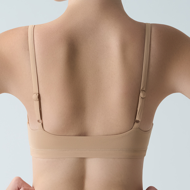 SK*Mと同じスタイルのFITS EVERYBODYブラ、パッドなし、調節可能なショルダーストラップ、高弾性で裸感覚のブラセット|undefined