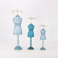 ��������Ůģ���Ͷ�ߴ��Ͱ���ɫ�L�����չʾ�ܙ���չʾ�Ʒ��