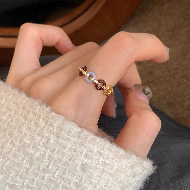 suzyacc Kr Retro Elegant Glaze Rhinestone Ring Ring for Women Niche Design Advanced Sense Index Finger Ring suzyacc Kr Retro Elegant Glaze Rhinestone Ring Ring for Women Niche Design Advanced Sense Index Finger Ring