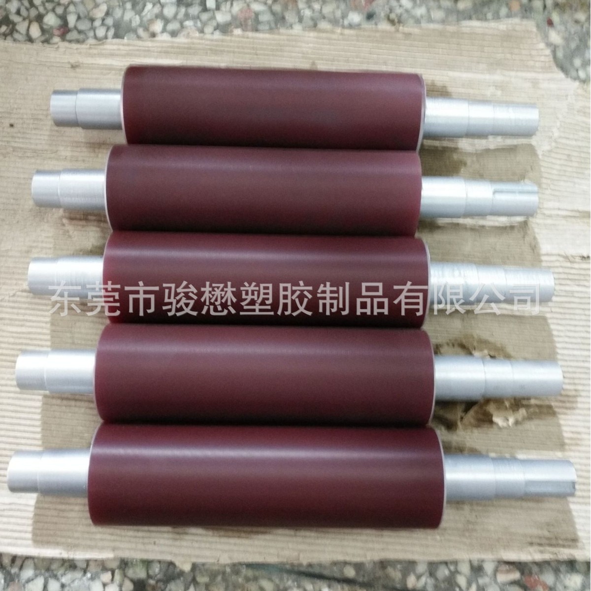 切粒机胶辊东莞胶辊厂家包胶轮耐高温胶轮上压辊硅胶轮聚氨酯辊