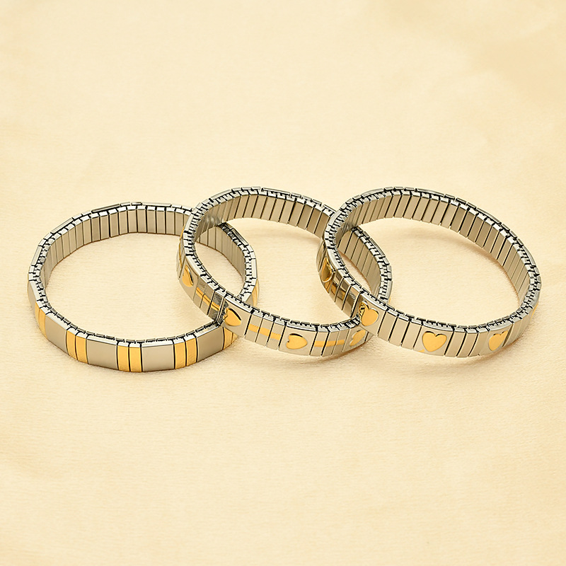 Bracelets Classification Simple Style Heart Shape 304 Stainless Steel 18K Gold Plated Bracelets In Bulk