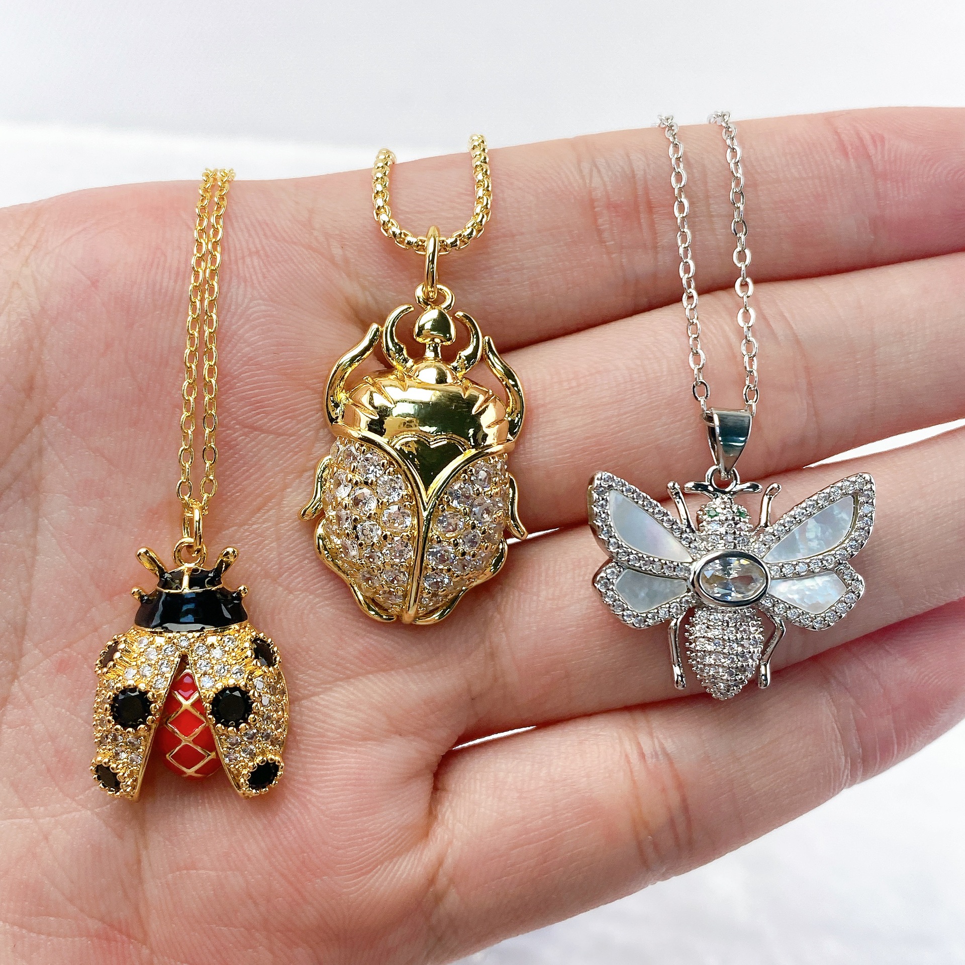 25g Weight Delicate Zircon Beetle Set Cute Elegant Insect Ladybug Unique Personality Trendy Match Copper Pendant Ins Style Embedded Diamond
