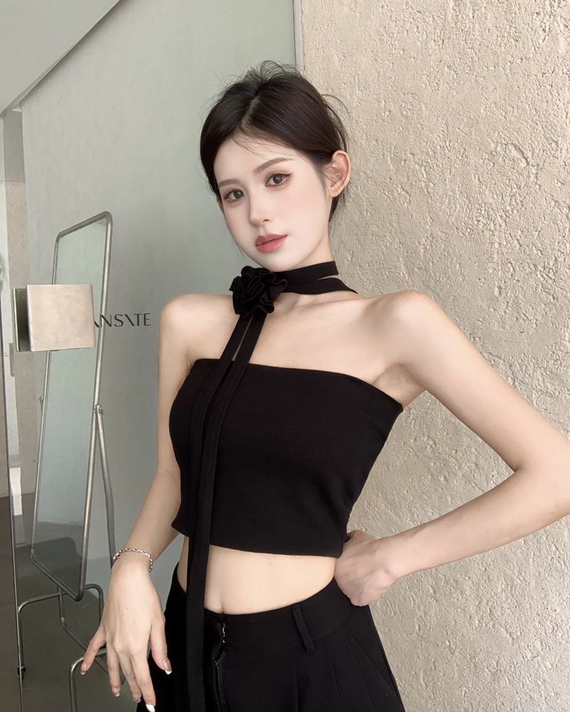 Cropped Tank Top 3
