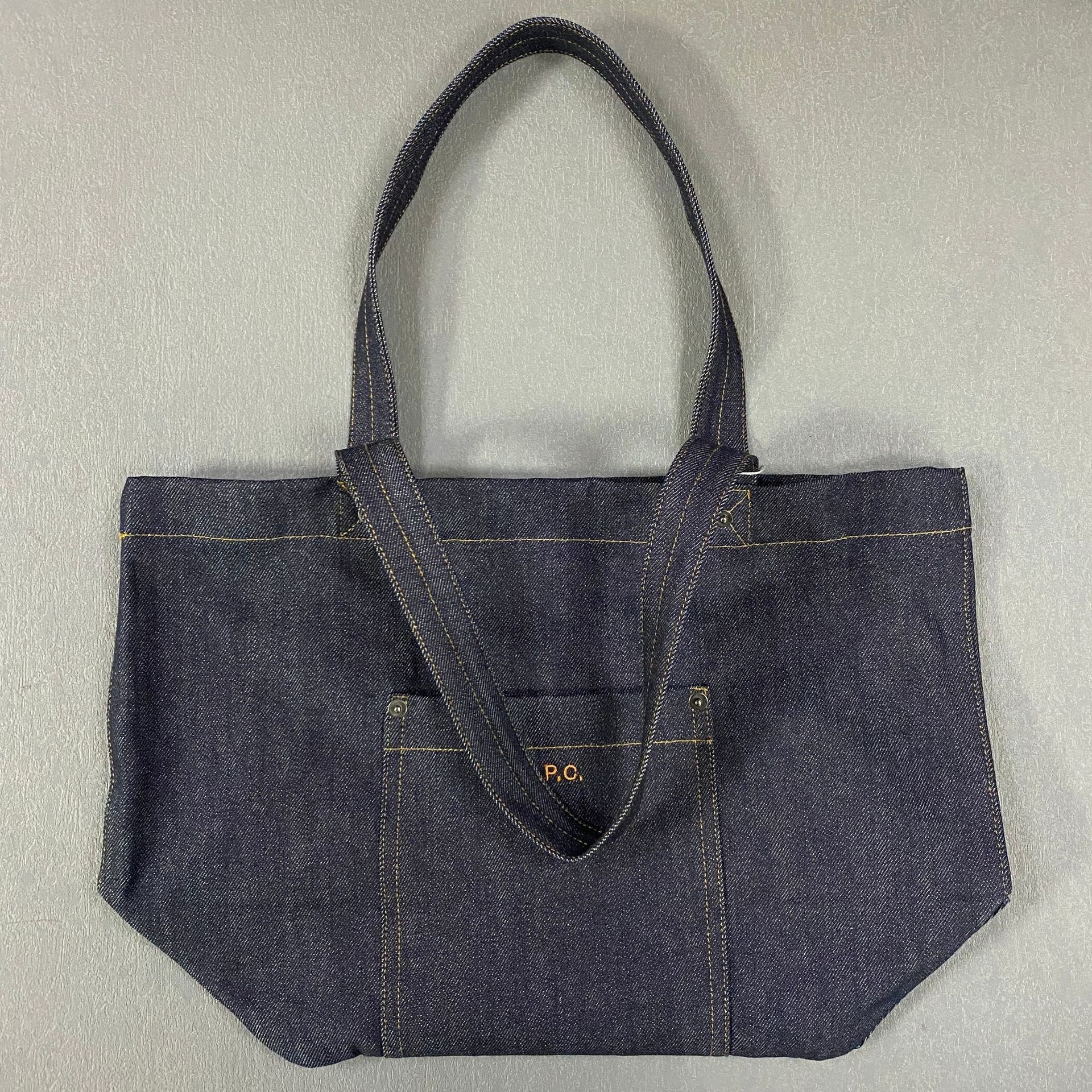 블랙 두꺼운 데님 (자수 스타일)