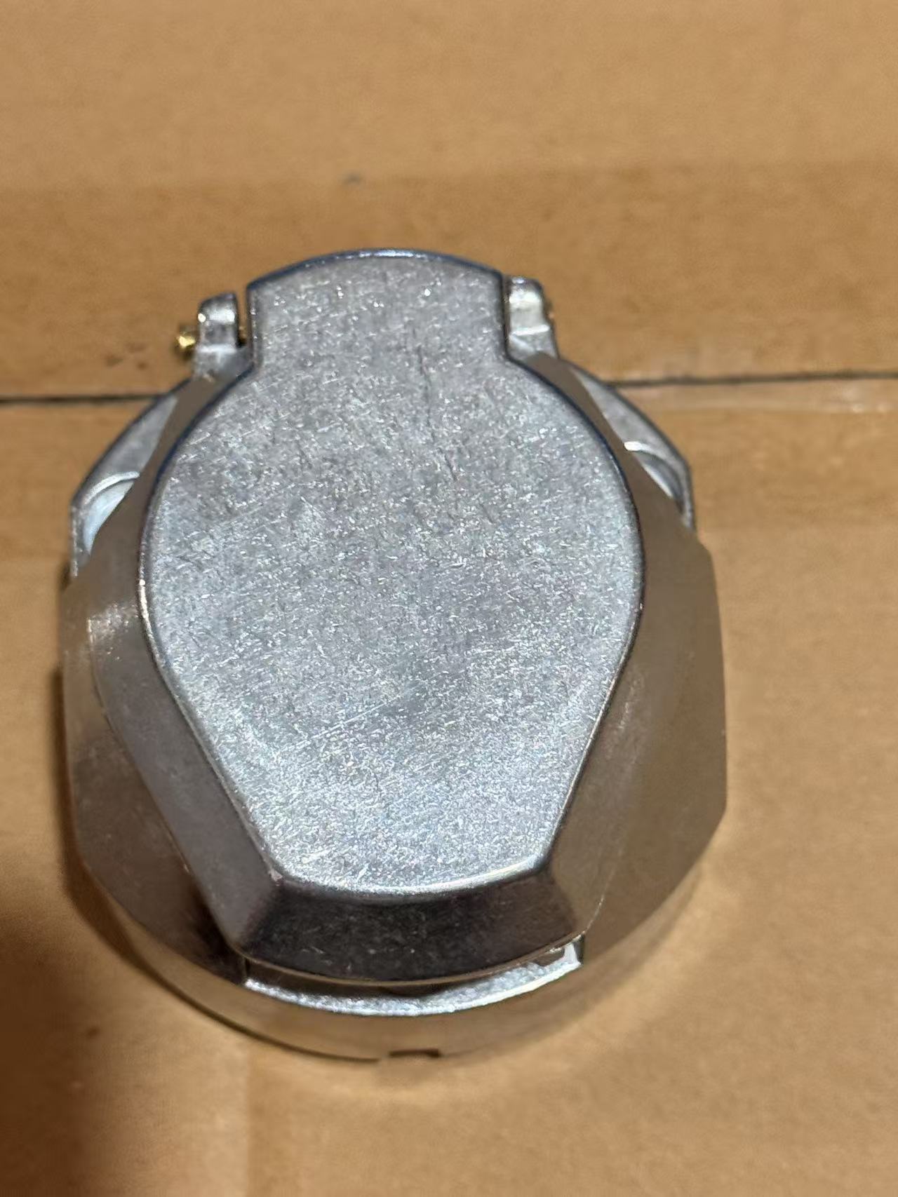 European-Style 7-Core Trailer Power Conversion Interface Aluminum Alloy Socket 7-Hole Tail Light Brake Light Signal Connector