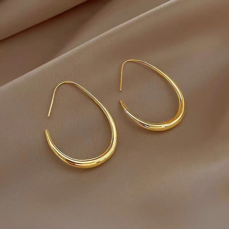 Retro fashionable geometric small design sophisticated earrings…