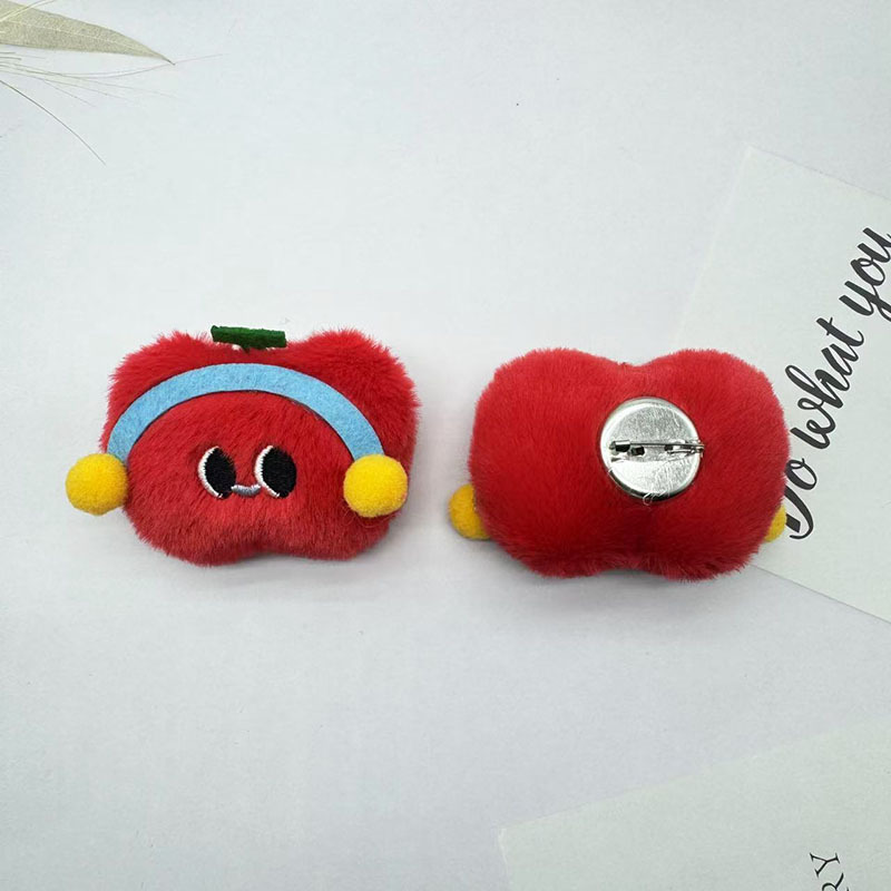 Broche poupée en peluche mignonne de dessin animé, pendentif créatif et original pour sac à dos de fille, ornement amusant en gros_voghion.com