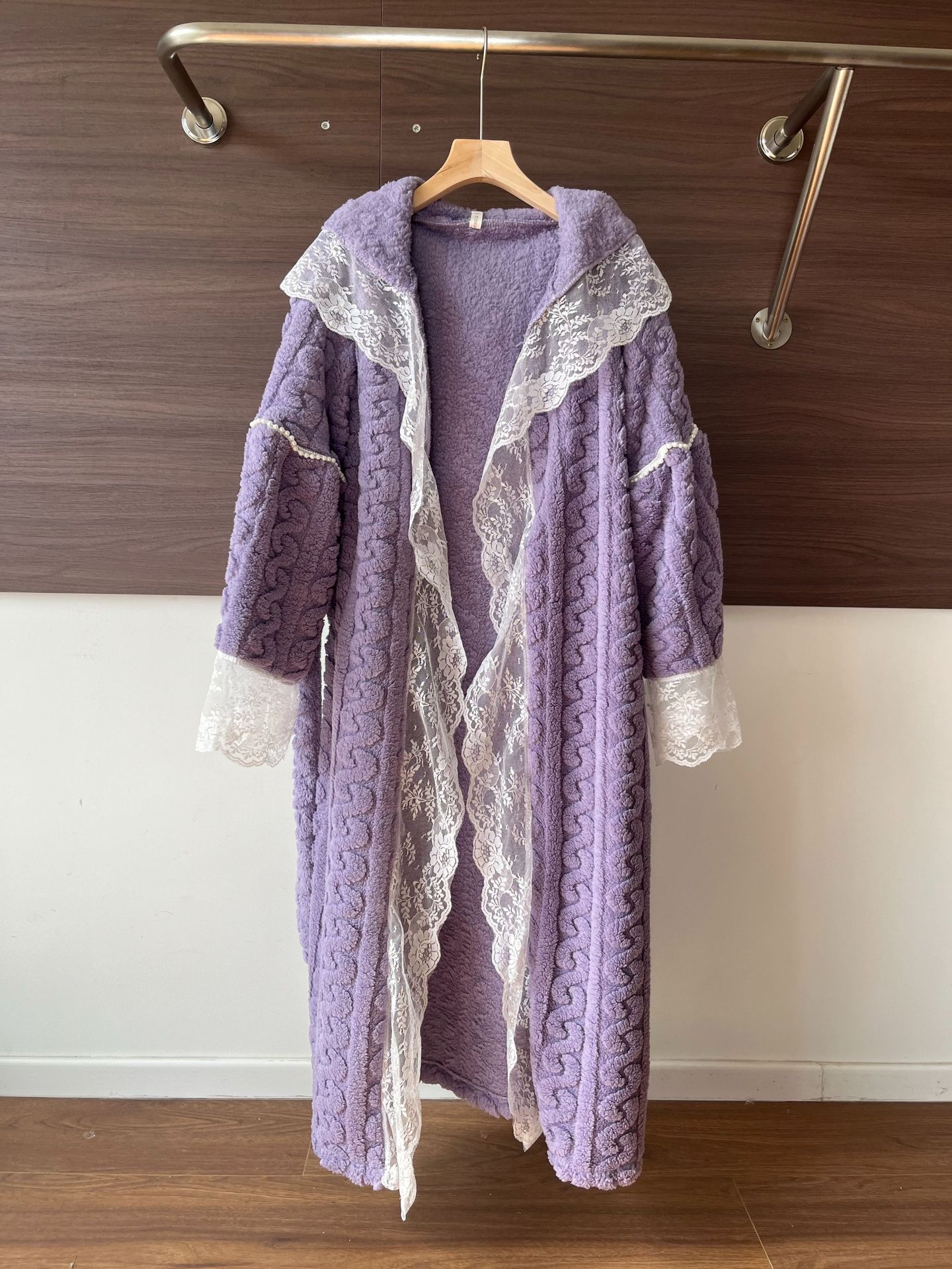 GraceChic Nachthemd aus französischer Spitze für Damen, Herbst und Winter, Korallenfleece, langes, sexy, mit Schnürung, hochwertiges Badekleid/Nachthemd im Prinzessinnenstil_voghion.com