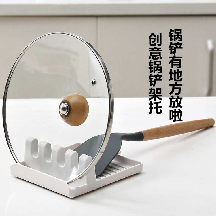 台所のシャベル棚は水洗いできるスプーンの一体収納棚です。|undefined