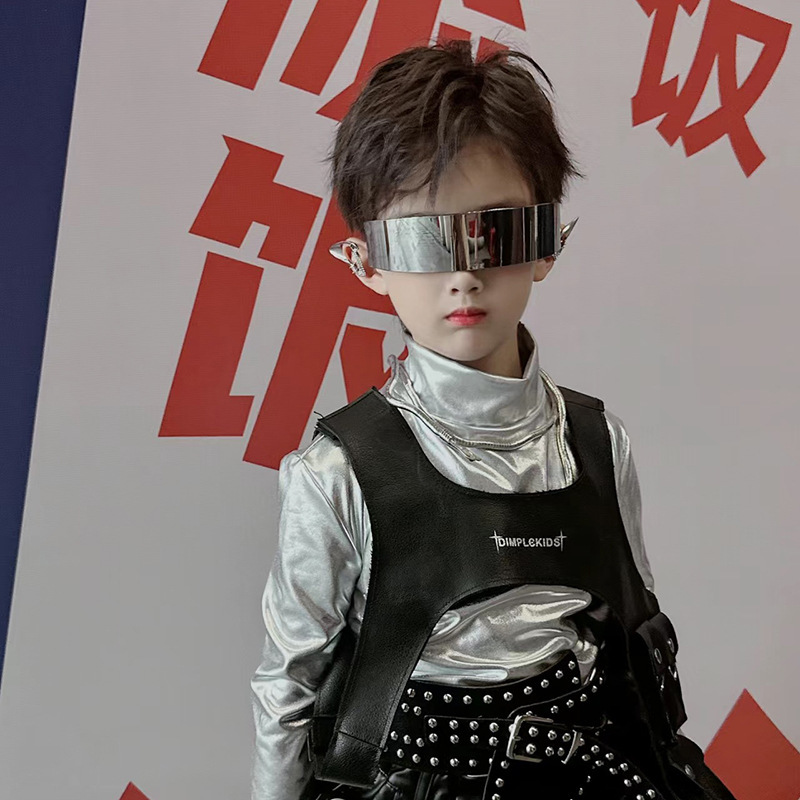 赤ちゃんと子供用ヘッドフォン写真小道具モデル撮影キャットウォーク香港スタイル屋外写真子供服ウィンドウおもちゃ装飾|undefined