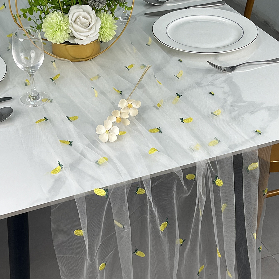 파인애플 테이블 러너