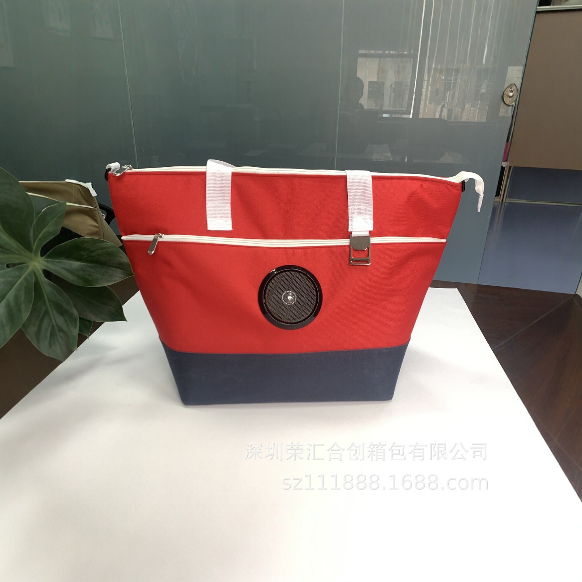 Customized Bluetooth speaker insulated bag, outdoor picnic ice pack, large-capacity Oxford cloth tote bag for keeping food cold and fresh – manufacturer