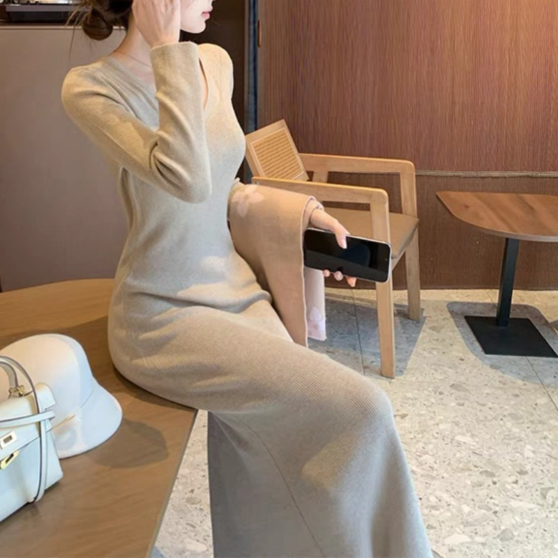 20:00 저녁 바람 도발적인 부드러운 바람 니트 긴 소매 원피스 생선 꼬리 원피스