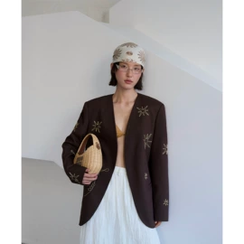 半身裙;女式T恤;毛衣