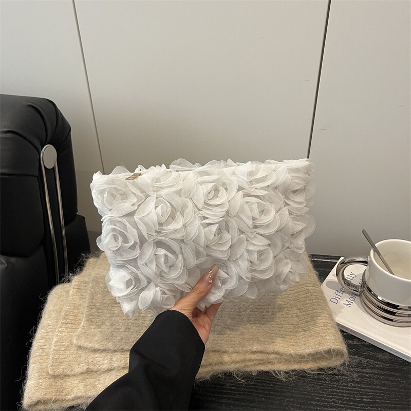 Popular Clutch Bag 2025 Autum New Texture Casual Simple Lace Flower Evening Bag Niche Design Women's Bag