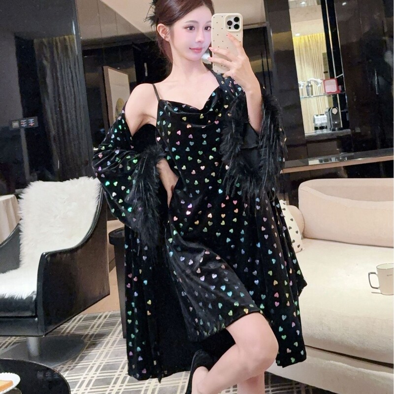 Sexy Pajamas for Women in Autumn and Winter Gold Velvet Suspender Nightgown Two-Piece Set Pure Lust Temptation Elegant Women's Pajamas Bathrobe