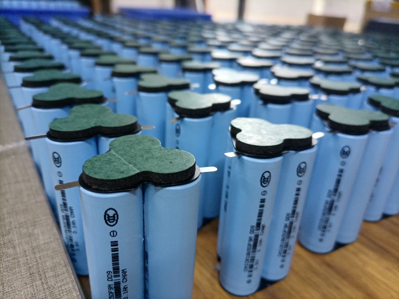 12V工具类锂电池高容量3200动力锂电池长续航电瓶